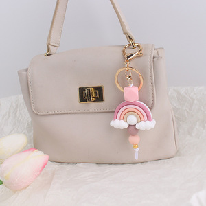 Novo Lançamento Chaveiro de Desenho Animado em Couro e Silicone com Contas de Nuvem Arco-Íris, Suporte para Bolsa, Design Personalizável e Ecológico, Chaveiro da Moda - Product Image 5