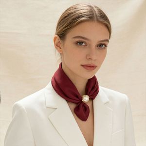 Écharpe triangulaire pour femme, couleur unie, décorée de perles, avec boucle magnétique, passe-partout, vente en gros - Product Image 3