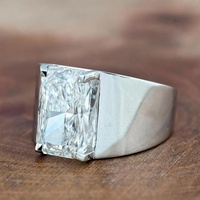 Good Century 14K Weißgold Radiant-Schliff Labor-Gezüchteter Diamant Vier-Krappen-Fassung Breiter Bandring Dicker Skulpturaler Moderner Statement-Ring