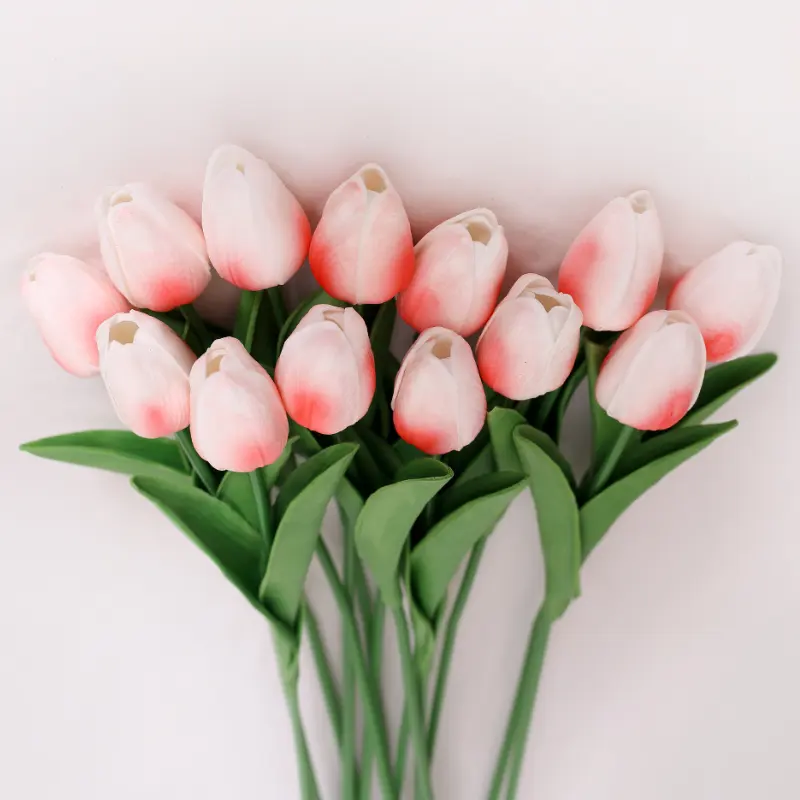 Offre Spéciale cadeaux de fête des mères belle fleur de tulipe artificielle au toucher réel arrangement de fleurs artificielles pour mariage