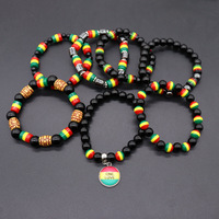 Pulsera Elástica con Cuentas de Colores de la Bandera de Jamaica, Estilo Rasta Reggae, Joyería Boho con Cuentas de Madera y Resina con Letras en Rojo, Amarillo, Verde y Negro para Hombres y Mujeres