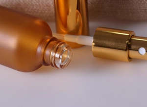 High Quality <b>Glass</b> Essential Oil Dropper <b>Bottle</b> Screw Cap Bottom Support Color Spray Press Cosmetics <b>Empty</b> <b>Bottle</b> - Product Image 6