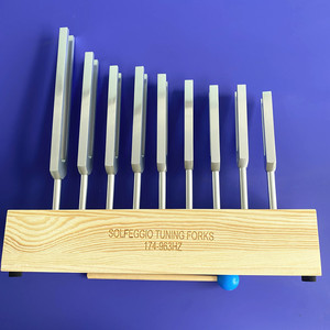 Diapason de yoga avec base sonore (174Hz, 285Hz, 396Hz, 417Hz, 528Hz, 639Hz, 741Hz, 852Hz, 963Hz) en aluminium. - Product Image 4