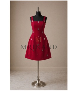 Robe de soirée courte en coton et soie de qualité supérieure pour femme avec nœud décoratif au dos, ornements en pierres et broderies – Vente en gros - Product Image 1