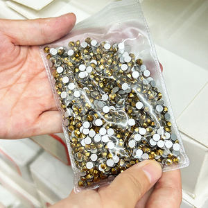 Cristais de Vidro de Alta Qualidade com Fundo Plano, Diamantes de Strass Não Termofixáveis para Atacado em Acessórios de Vestuário - Product Image 3