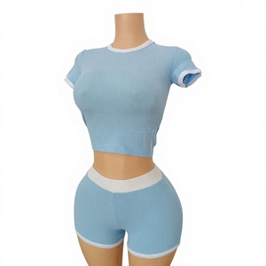 Completo Estivo da <span class=keywords><strong>Donna</strong></span> con Logo Personalizzato: <span class=keywords><strong>Pantaloncini</strong></span> e T-Shirt a Maniche Corte in Cotone Traspirante - Product Image 2