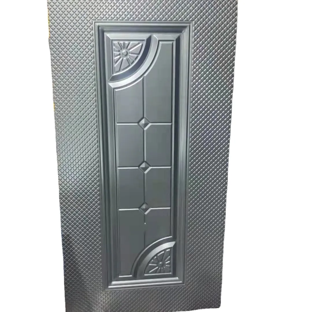 Cubierta de puerta de metal de acero en relieve Hoja de hierro laminado en frío Cubierta de puerta laminada externa de 6 paneles para puertas de seguridad