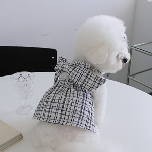 Nuovo Abbigliamento Trendy per Animali Domestici, Vestiti Primaverili alla Moda per Cuccioli, Stile con Fiocco, Abito Morbido in Cotone per Cani e Gatti - Product Image 3
