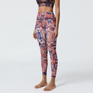 <span class=keywords><strong>Leggings</strong></span> Deportivos Casuales para Mujer, de Cintura Alta, Transpirables, Antibacterianos, con Logotipo Personalizado, Venta al por Mayor, <span class=keywords><strong>Leggings</strong></span> Estampados para Chicas - Product Image 3