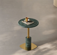 Table console moderne de luxe en marbre vert, finition dorée haut de gamme pour la décoration de chambre d'hôtel et de salle à manger, couleur personnalisée