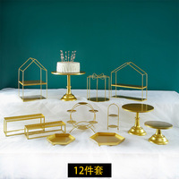 Ensemble de présentoirs à desserts de style européen, luxe léger, avec plateau à desserts et pâtisseries doré pour mariage, hôtel