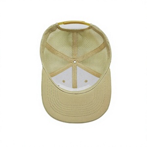 Casquette de camionneur pour adulte à 6 panneaux avec patch en cuir personnalisé et dos en maille confortable, idéale pour les activités de plein air et le style décontracté, fabriquée dans une usine au Vietnam - Product Image 3