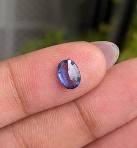 0.87 CT 7.0 X 5.0 MM |   Zafiro Natural |   Zafiro Suelto |   Zafiro Verde de Corte Ovalado - Product Image 2