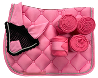 Ensemble professionnel d'équipement équestre : Bottes de cheval, tapis de selle, bonnet anti-mouches et protège-ventres