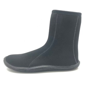 Chaussures de plongée chaudes, légères, antidérapantes, à séchage rapide, en néoprène de 5 mm d'épaisseur - Product Image 1