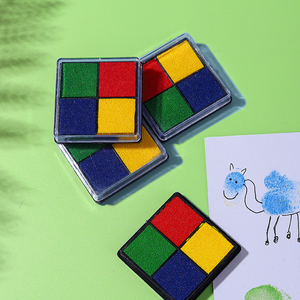 Offre Spéciale – Tampon Encreur Portable Mini 4x4cm 4 Couleurs pour Bricolage Manuel Bébé, Tampon Encreur Coloré Non Toxique pour Empreintes Digitales <span class=keywords><strong>et</strong></span> Jouets d'Enfants - Product Image 5