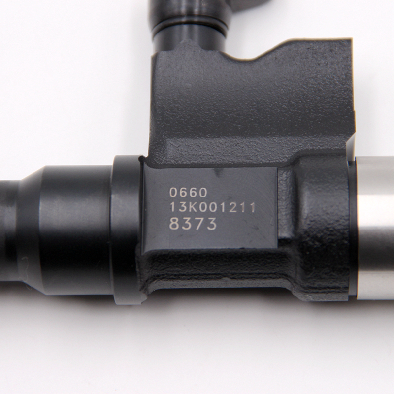 injector diesel engine 095000-1710 8-98238318-0  for ISUZU 095000-1710 8-98238318-0 for diesel injection nozzle injector