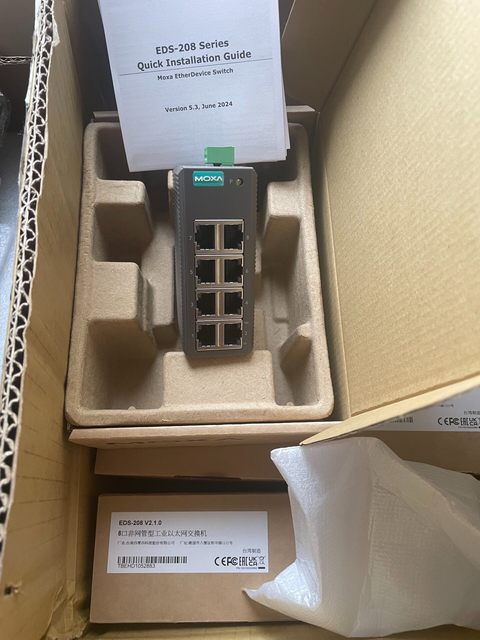 New MOXA EDS-208 Industrial Switch 8-port All-port Design 24 Industrial Control Accessories
