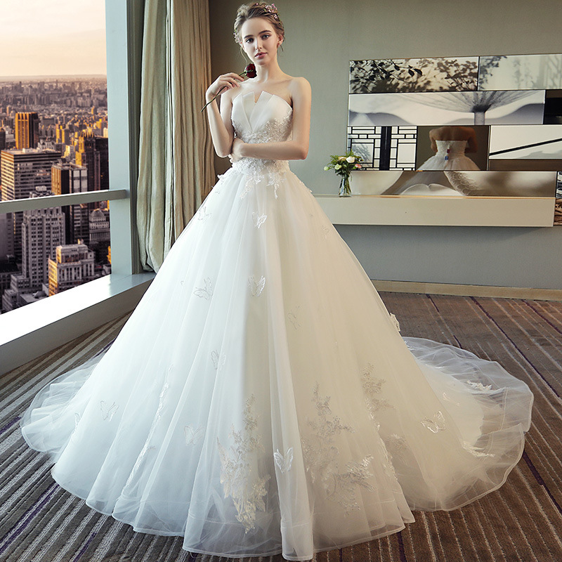 Wholesale Luxury Long Tail Korean Wedding Dress White Lace