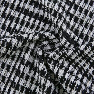 Tela de Spandex Lurex Metálica Blanca Personalizada 2026, Diseño de Moda, Tela Jacquard Metálica para Mujeres y Hombres - Product Image 3