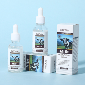 Per il siero viso latte vegano biologico MooYAM idratante schiarente e levigante per tutti i tipi di pelle - Product Image 1