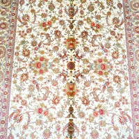 Tapis turc en soie fait main de style traditionnel à motif floral 122x183cm pour la décoration intérieure traditionnelle
