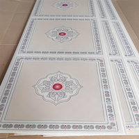 Nouveaux panneaux de plafond et muraux en PVC à transfert d'impression de Chine, ignifuges et imperméables, avec motifs rayés, à carreaux et de feuillage