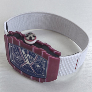 Nuevo Reloj <span class=keywords><strong>de</strong></span> Lujo con Fibra <span class=keywords><strong>de</strong></span> Carbono 67-02, Solo 7.8 mm <span class=keywords><strong>de</strong></span> Grosor, Solo 35 Gramos <span class=keywords><strong>de</strong></span> Peso, Mecánico con Forma <span class=keywords><strong>de</strong></span> Barril Hueco - Product Image 3