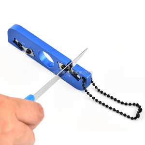 Cocina y uso al aire libre aleación de aluminio carburo <span class=keywords><strong>Mini</strong></span> afilador de cuchillos al aire libre caza portátil camping cuchillos afilador <span class=keywords><strong>amoladora</strong></span> - Product Image 2