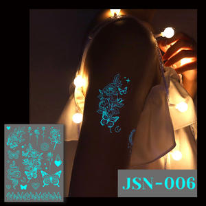 Tatuaje Temporal Luminoso Azul Impermeable al por Mayor, Diseño de Alas de Ciervo y Flores Estilo Ins, para Mujeres y Hombres - Product Image 5