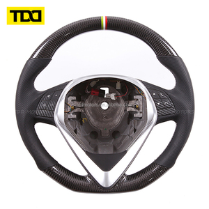 Volante de Fibra de Carbono TDD Compatible con Alfa Romeo - Product Image 4