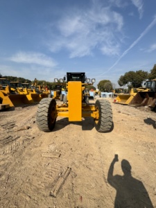 รถเกรดเดอร์มือสอง CAT 140H ลดราคาพิเศษ อุปกรณ์ปรับระดับถนนสำหรับงานก่อสร้าง - Product Image 3