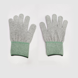 Gants de travail antistatiques en nylon et fibre de carbone avec bouts des doigts texturés pour la réparation automobile et l'usinage - Product Image 3