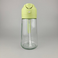 Bouteille en verre anti-lumière de 470 ml (16 oz) avec bec verseur et pulvérisateur d'huile d'olive pour cuisine, avec autocollant, idéale pour friteuse à air, cuisson, salades et barbecue