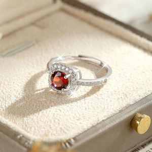 8 Anillos Ajustables de Plata de Ley 925 con Halo Cuadrado y Piedras Naturales Redondas de 6 mm, Joyería Impermeable y Antideslustre - Product Image 5