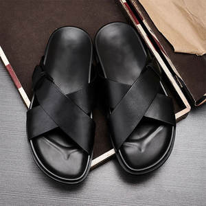 Sandales arabes pour hommes Xinzirain, design personnalisé, en <span class=keywords><strong>cuir</strong></span> véritable, à bout ouvert, antidérapantes, tongs, sandales pour hommes du Golfe - Product Image 1