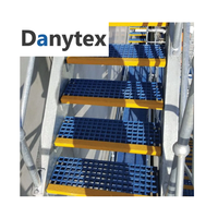 Marches d'escalier extérieures antidérapantes professionnelles Danytex en FRP avec grille moulée et surface granuleuse - Fournisseur