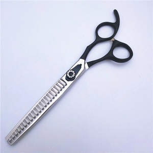 Ciseaux de toilettage pour animaux de compagnie Suzhou, 7 pouces, manche noir, lame plate standard, pratiques pour l'esthétique - Product Image 2