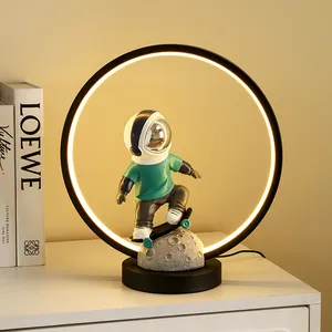 New Product Resin Spaceman LED Light Decoration Kids Bedroom Bedside Astronaut Lamp For Home