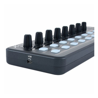 Interface audio USB compacte Behringer X-Touch Mini, équipement de studio intérieur, télécommande universelle de poche pour DAW et effets