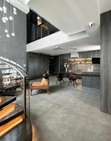 Escalier en colimaçon en bois massif rotatif en métal pour intérieur 2024