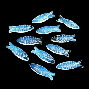Opalite naturelle chatoyante en forme de poisson 25mm, sculptée à la main, pendentif breloque en opalite, prix de gros pour la fabrication de bijoux en vrac - Product Image 1