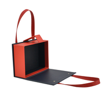 Scatola di chiusura magnetica rossa biodegradabile di lusso personalizzata confezione regalo rigida con manico