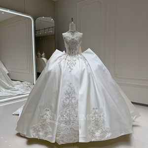 Xx84 Robe de mariée moderne ivoire à imprimé floral, robe de bal en satin, style Quinceañera, ornée de perles, de cristaux et d'appliques en dentelle, avec traîne chapelle, pour bal de promo et événements élégants - Product Image 4