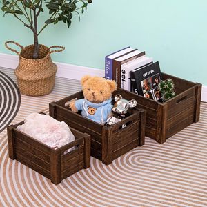 Lot de 3 caisses de rangement rustiques <span class=keywords><strong>en</strong></span> <span class=keywords><strong>bois</strong></span> brûlé, bacs <span class=keywords><strong>en</strong></span> <span class=keywords><strong>bois</strong></span> à lattes emboîtables avec poignées latérales pour jouets, livres, organisateur de maison de style campagnard - Product Image 1