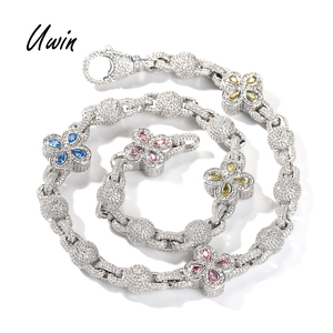 UWIN Bijoux Fleur Trèfle à Quatre Feuilles 5A Sertis, Chaîne Maillons Perles CZ Bling Plaqué Or 18K de Haute Qualité, Collier et Bracelet - Product Image 1