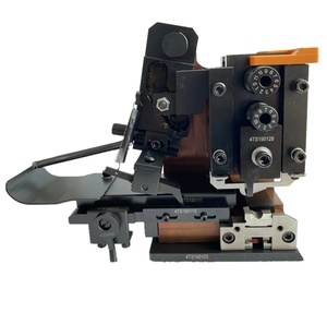 Borne de fil verticale et horizontale d'applicateur de sertissage de moule en gros d'OTP pour l'équipement de fabrication de câble - Product Image 1