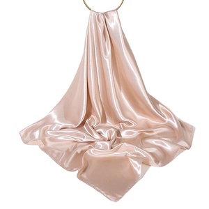 <span class=keywords><strong>Sciarpa</strong></span> Quadrata in Seta <span class=keywords><strong>Blu</strong></span> Reale con Motivo Paisley 90cm per Hijab Femminile e <span class=keywords><strong>Elegante</strong></span> Coprispalle - Product Image 6