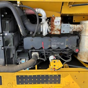 Good Quality Second Hand Komatsu PC200-<b>8</b> 220 240 Excavator for Sale Japan komatsu Pc200 Used Excavator Crawler Machines - Product Image 4
