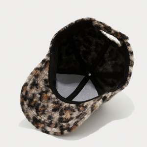 Nouvelle casquette de baseball pour femme automne-hiver, imprimé léopard, 6 panneaux, chaude, protection solaire, style vintage, en fourrure pelucheuse - Product Image 5
